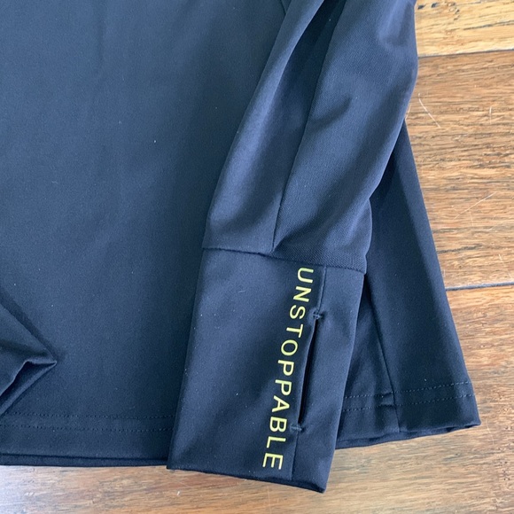 SYNC EQUESTRIAN PLEATED VENOM TOP- XS BLACK. UNSTOPPABLE ON SLEEVE - Picture 2 of 10